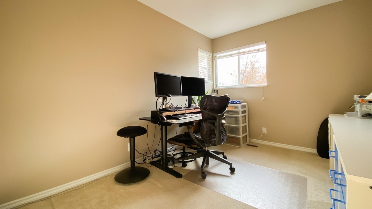 1212 Orlohma Pl, North Vancouver, BC V7G 2K3 13