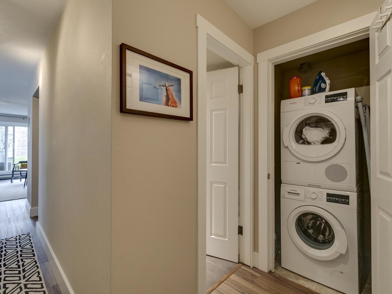 1265 W 11th Ave #206, Vancouver, BC V6H 1K6 12