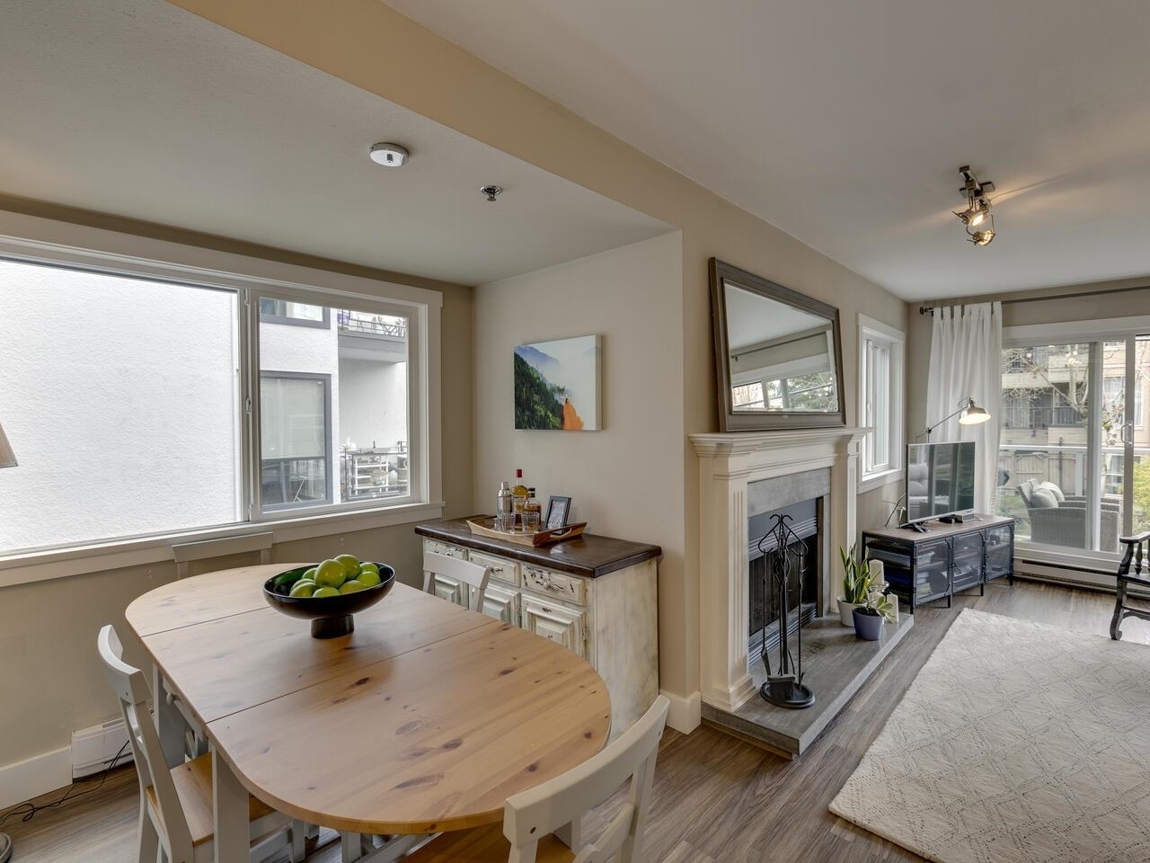 1265 W 11th Ave #206, Vancouver, BC V6H 1K6 16