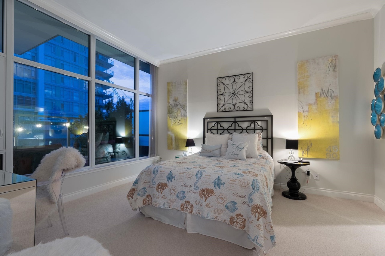 175 Victory Ship Way #103, North Vancouver, BC V7L 0G1 13