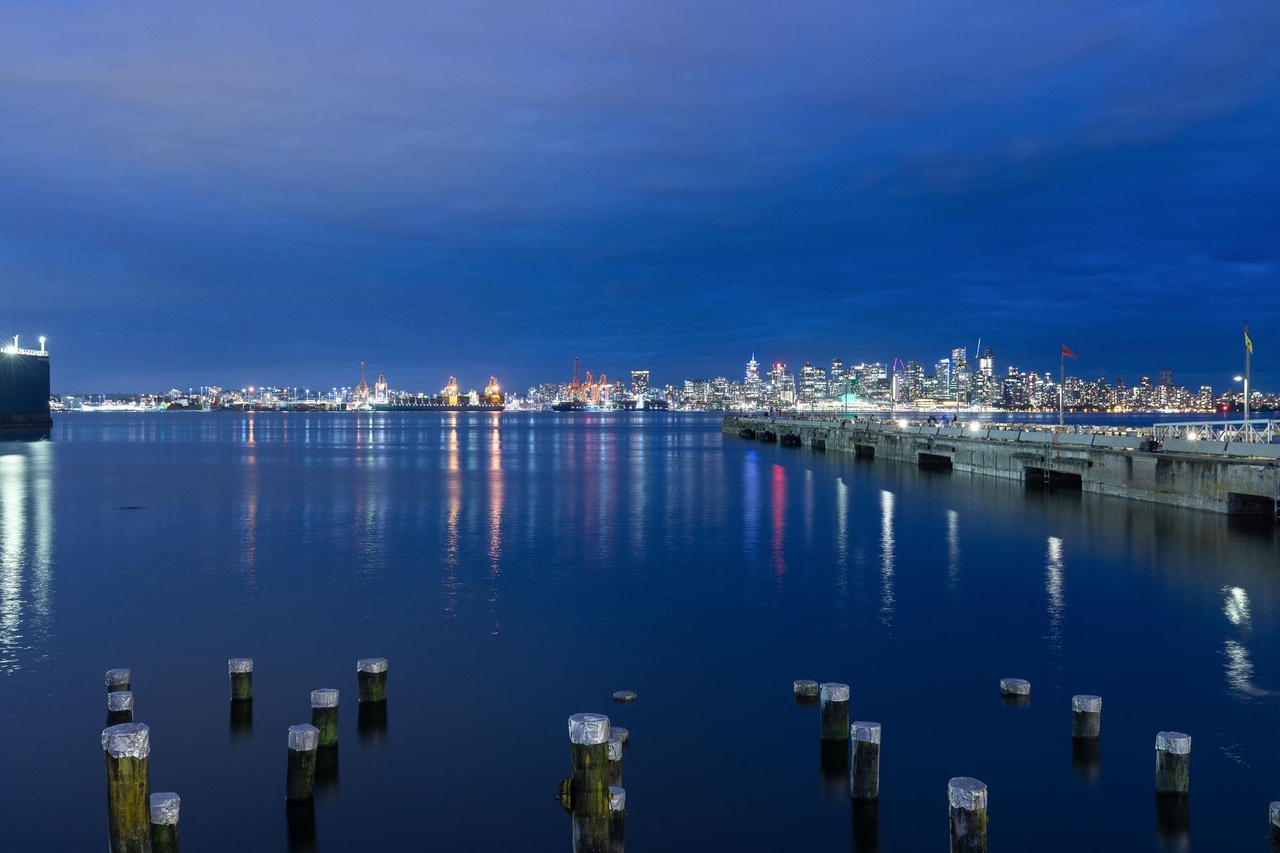175 Victory Ship Way #103, North Vancouver, BC V7L 0G1 27