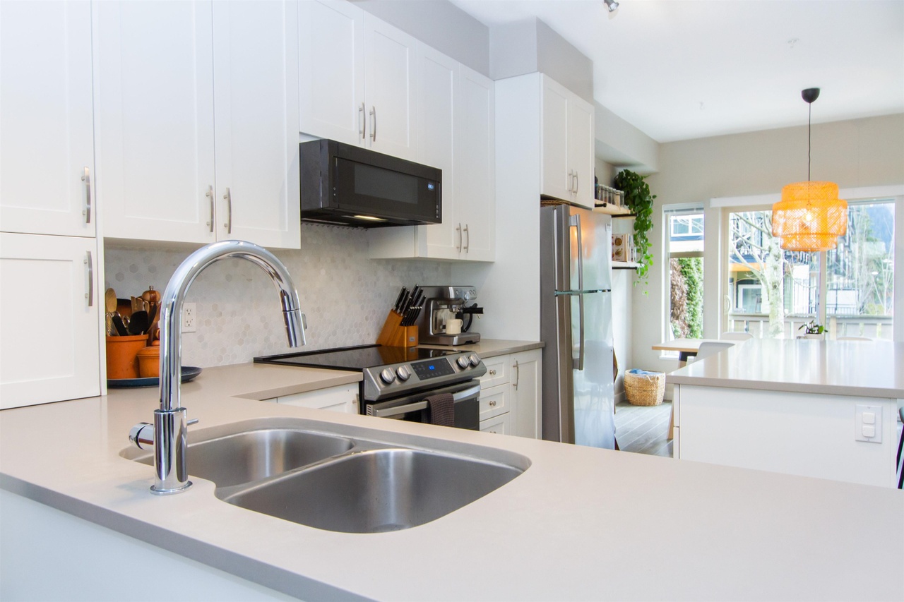 38326 Eaglewind Blvd, Squamish, BC V8B 0R8 16