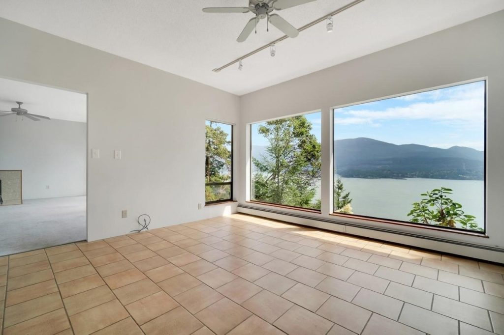 713 Channelview Drive